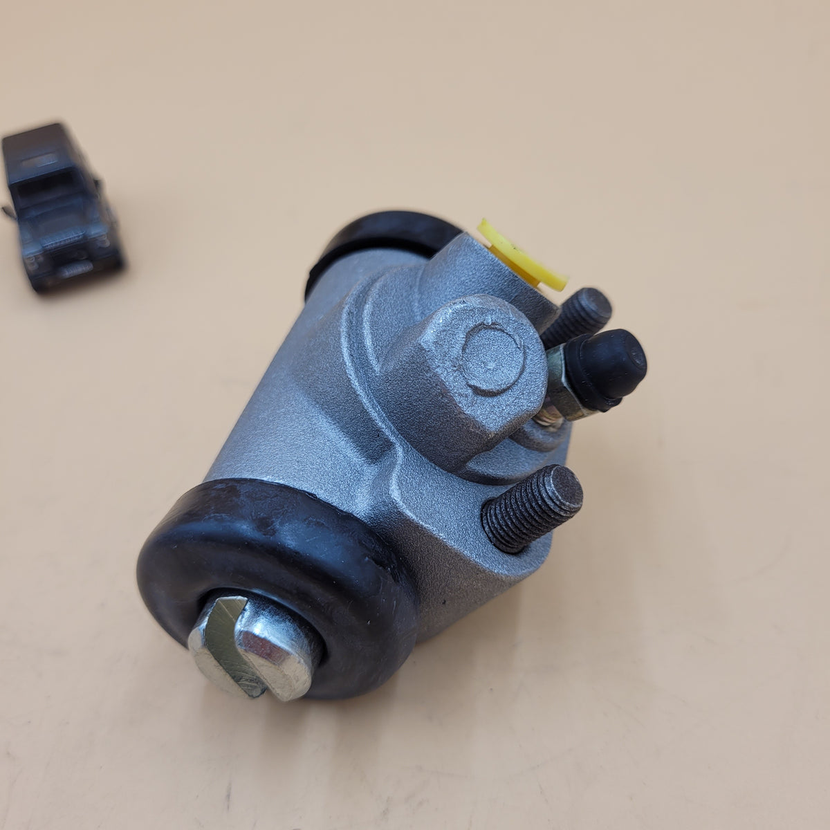 LR DEFENDER 90" Rear Left Brake Wheel Cylinder RTC3169