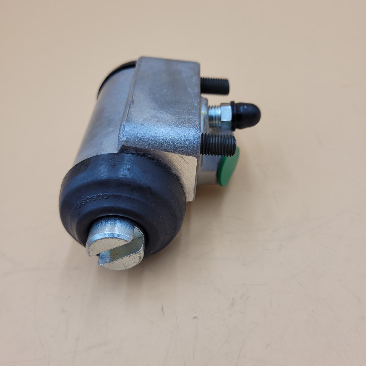 LR SERIES -80 For Front SWB & Rear LWB LH Brake Wheel Cylinder 243297