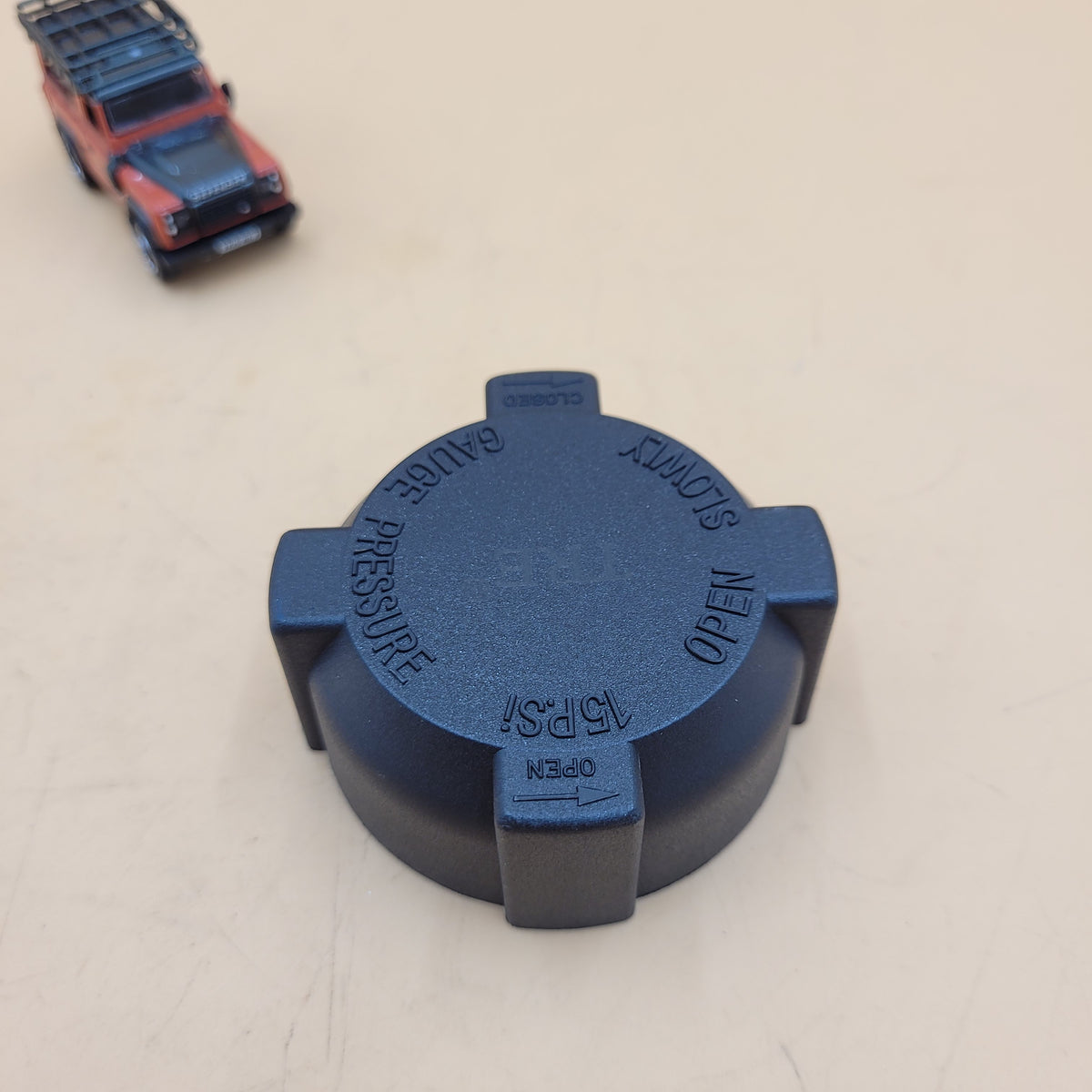 LR DEFENDER DISCOVERY I RRC 200/300TDi Expansion Tank Cap NTC7161