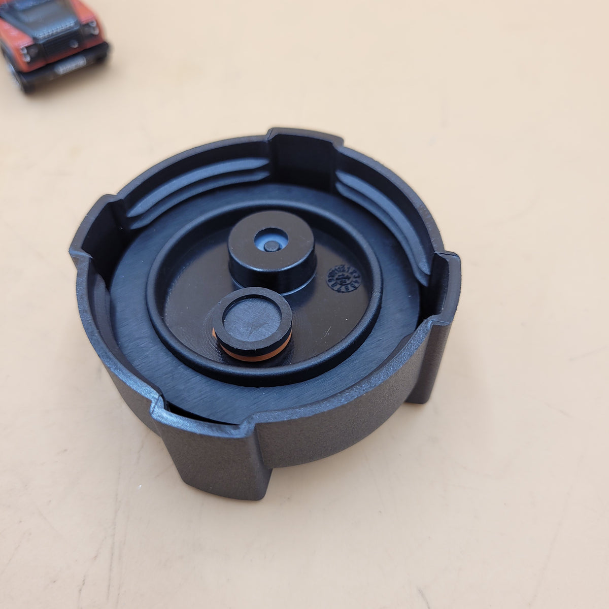 LR DEFENDER DISCOVERY I RRC 200/300TDi Expansion Tank Cap NTC7161
