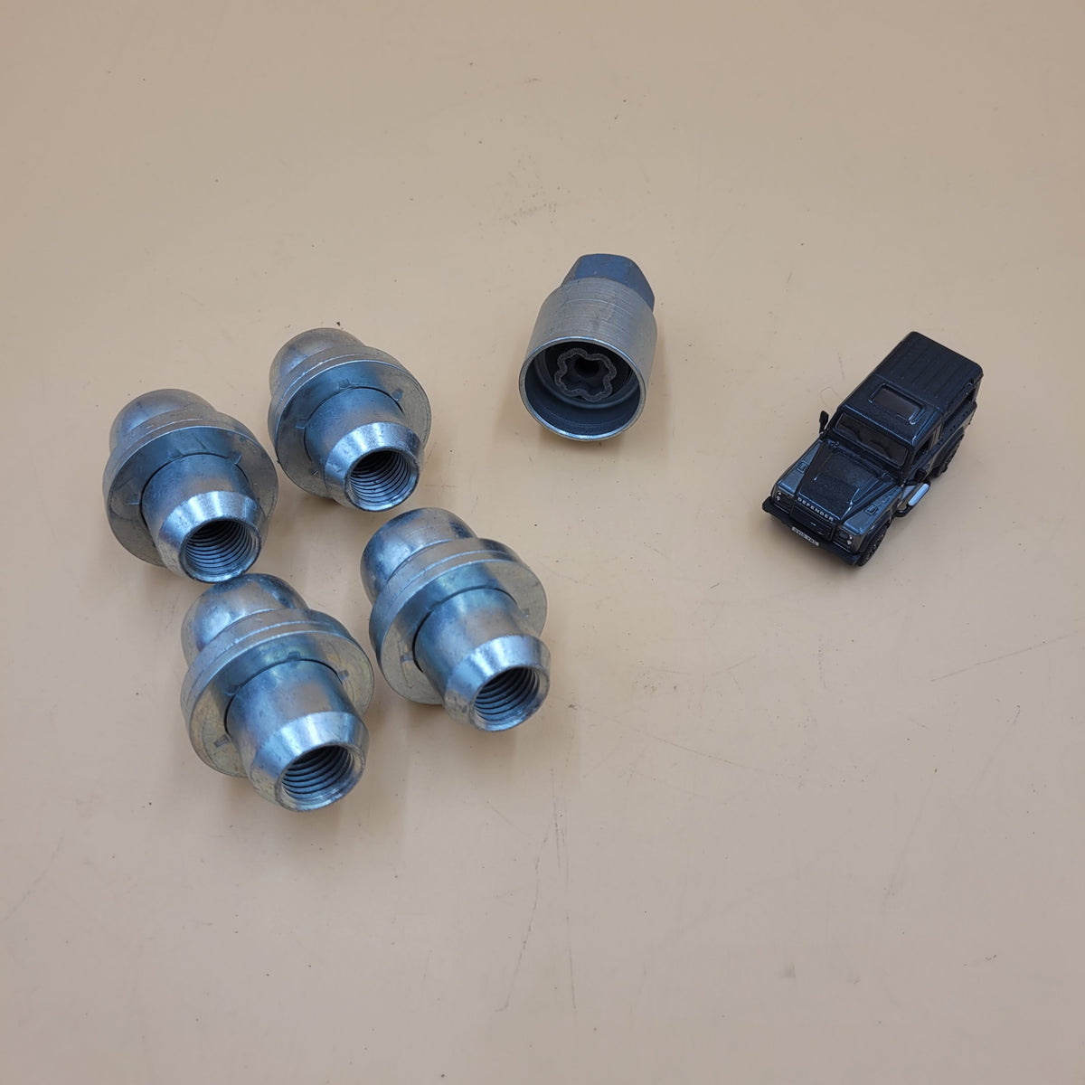 Locking Wheel Nuts (set of 4) Part BA018D
