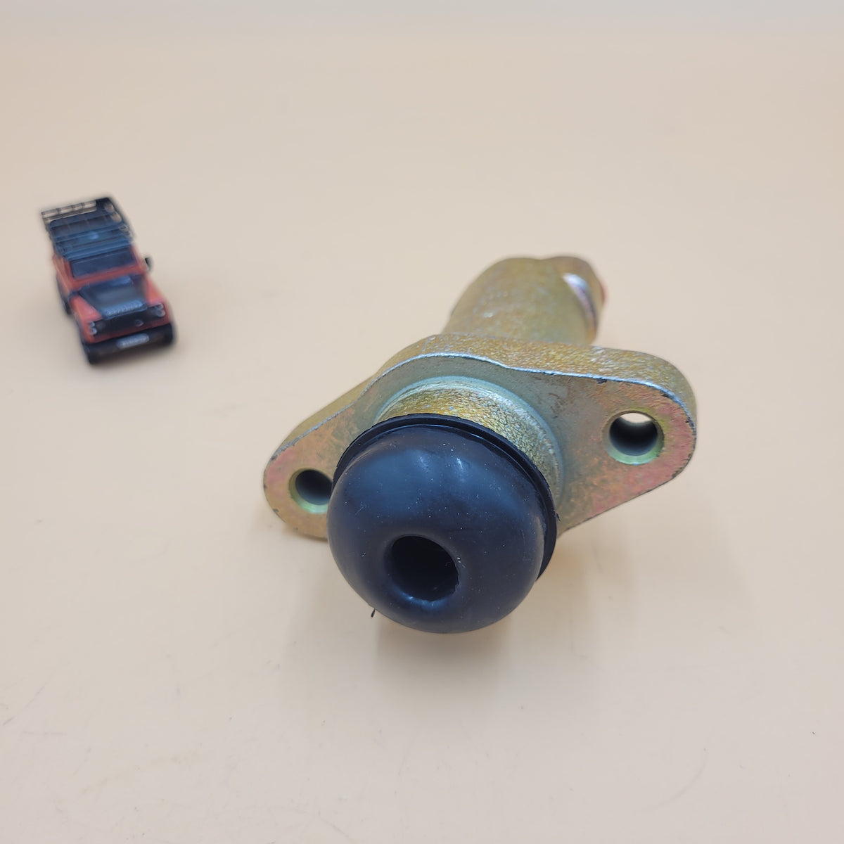 LR DEFENDER -94 V8 CLUTCH SLAVE CYLINDER FTC5071