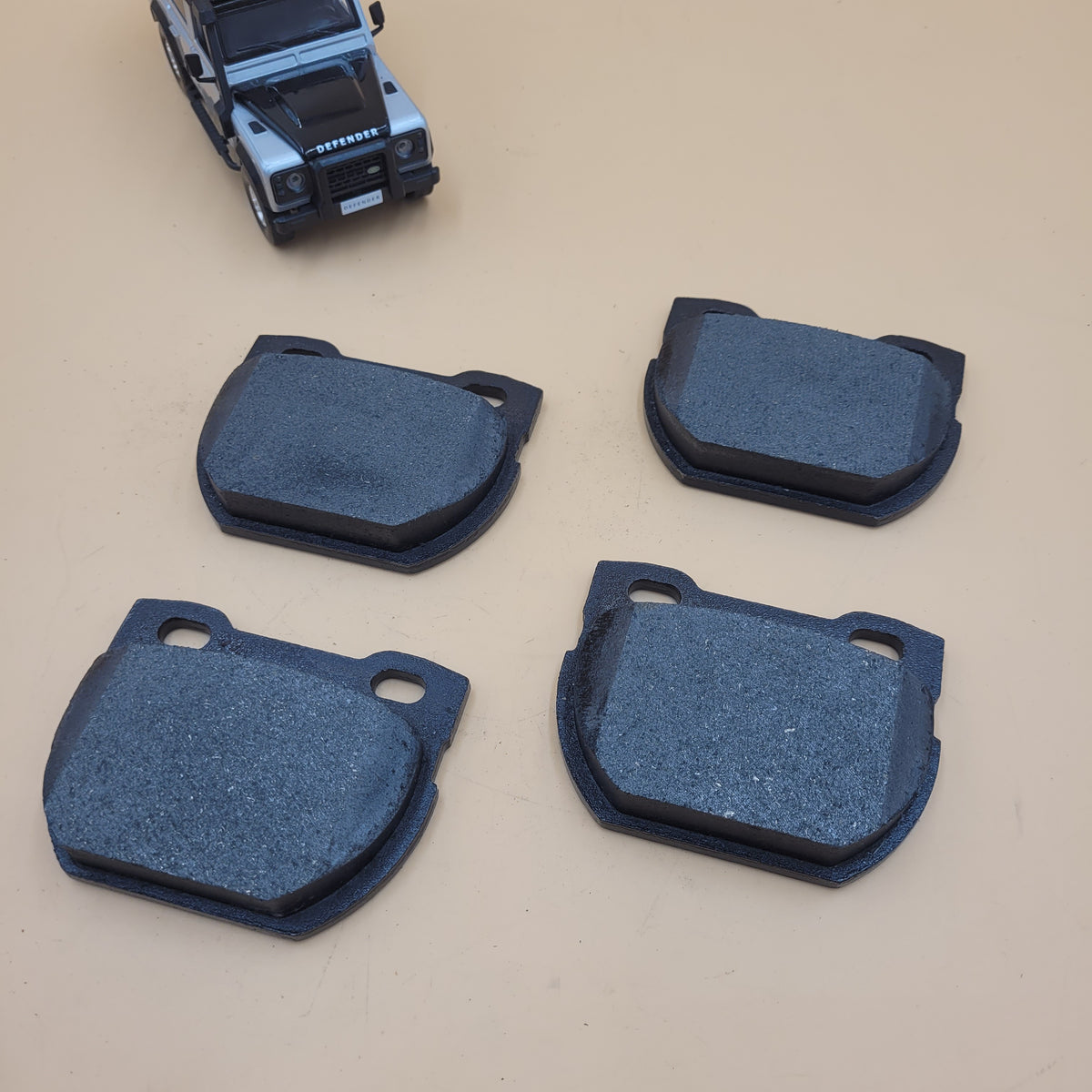LR DEFENDER 110/130' 02- Rear Brake Pads SFP000250