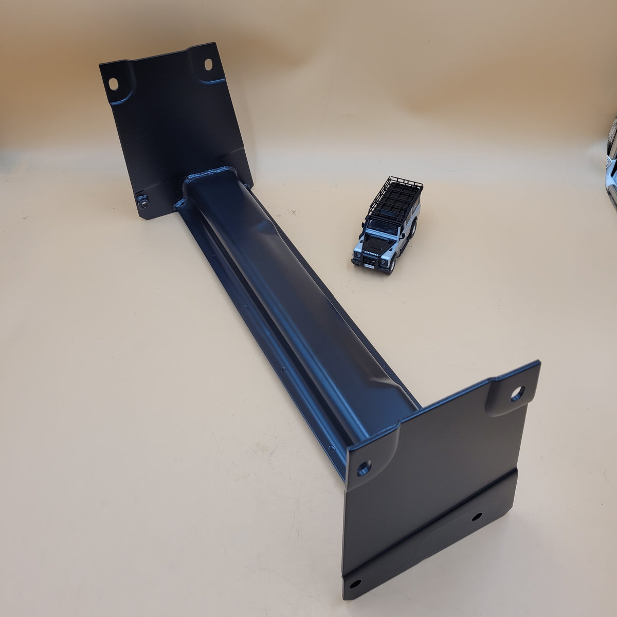 LR DEFENDER -16 Front Gearbox Crossmember KVB500060