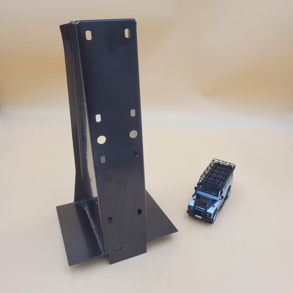 Rear Body Outrigger Part STC8356