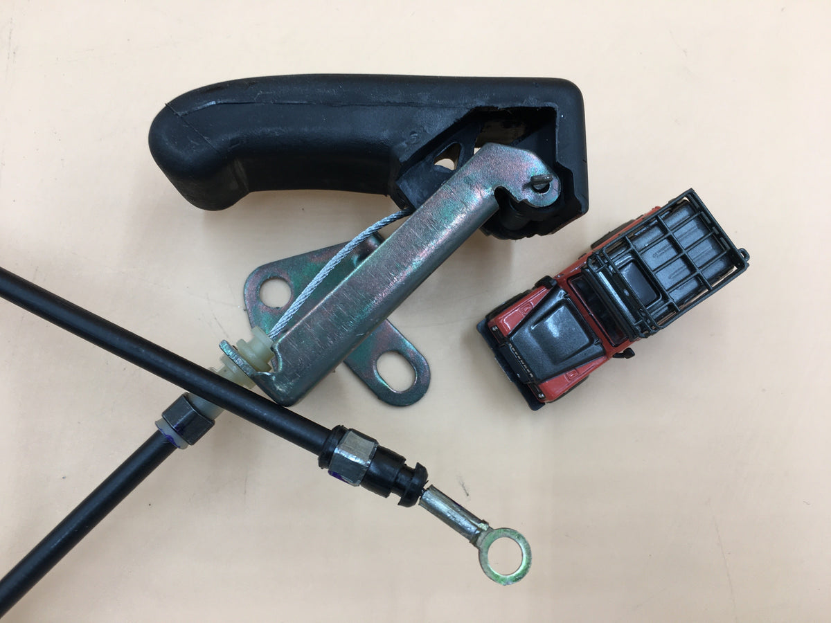 LR DISCOVERY II 98-01 Cable Bonnet Release Part FSE000010