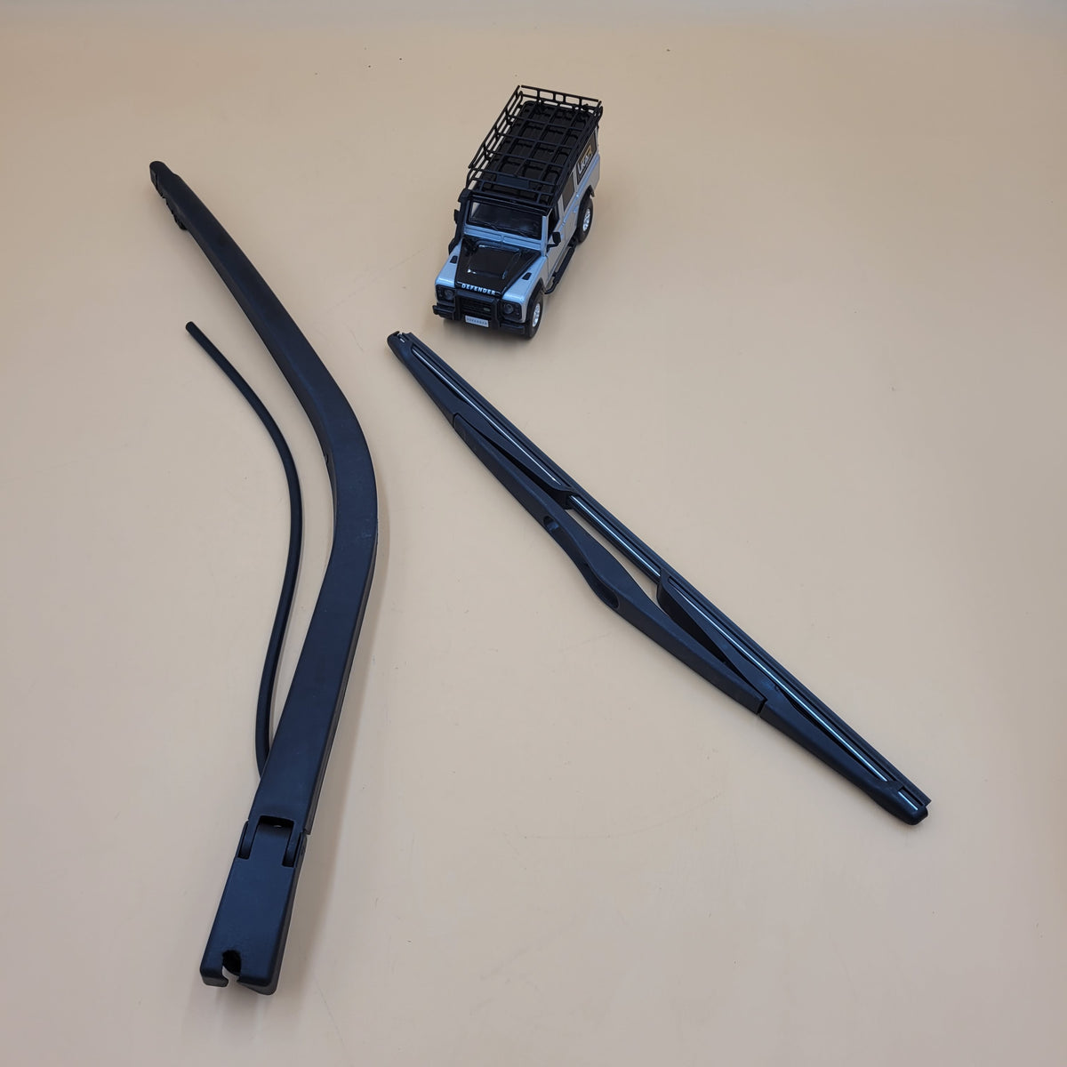 NEW LAND ROVER DISCOVERY 2 1998-2004 REAR WIPER ARM+BLADE DKB500310PMD+DKC100890