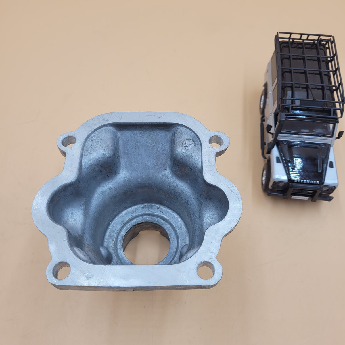 Defender 87-06 Transmission LT77 Gear Lever Housing Part FRC7155