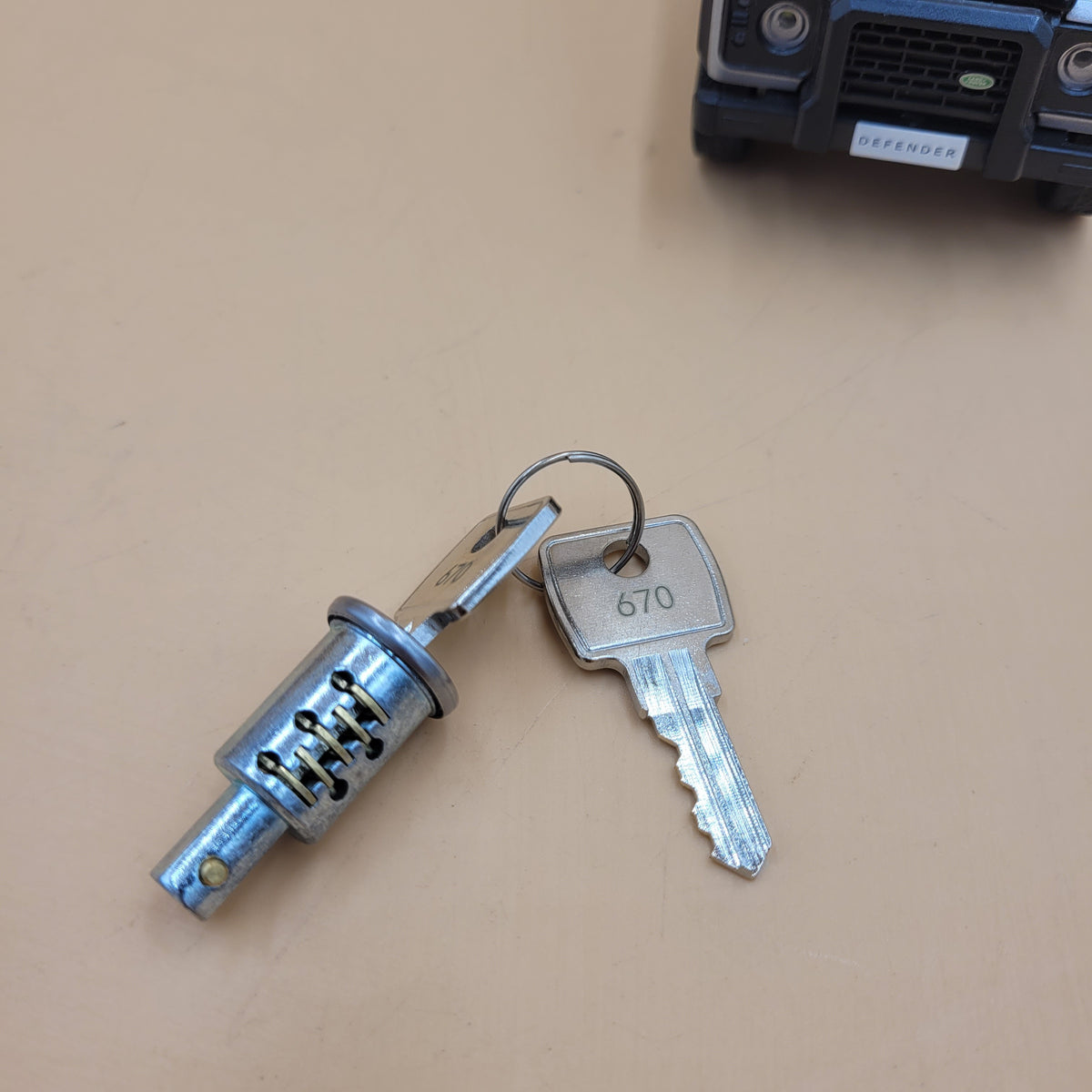 LR SERIES DEFENDER -86 Lockset, Barrel and Keys for Ignition 395141
