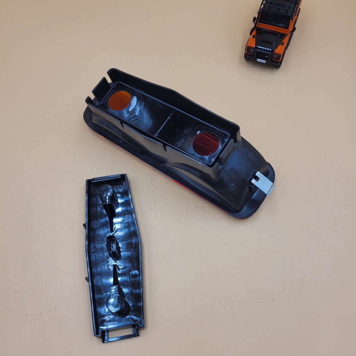 ELECTRICAL BULB HOLDER REAR BUMPER LIGHT XFM100310 LAND ROVER DISCOVERY 2 99-04