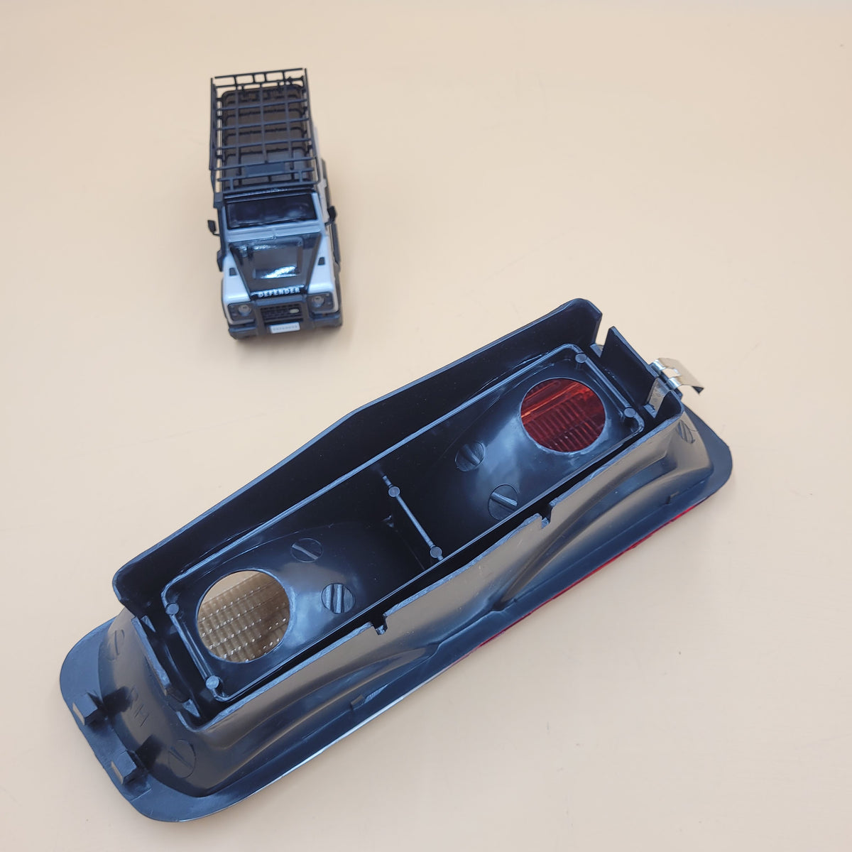 LAND ROVER DISCOVERY 2 03-04 REAR BUMPER LIGHT