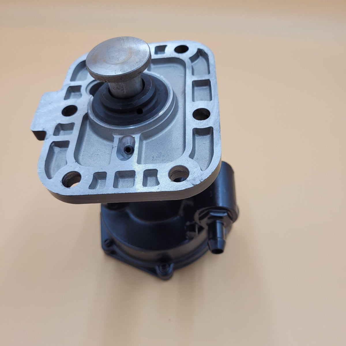 Defender/Discovery 1/Range Rover Classic 300TDi Vacuum Pump Part ERR3539