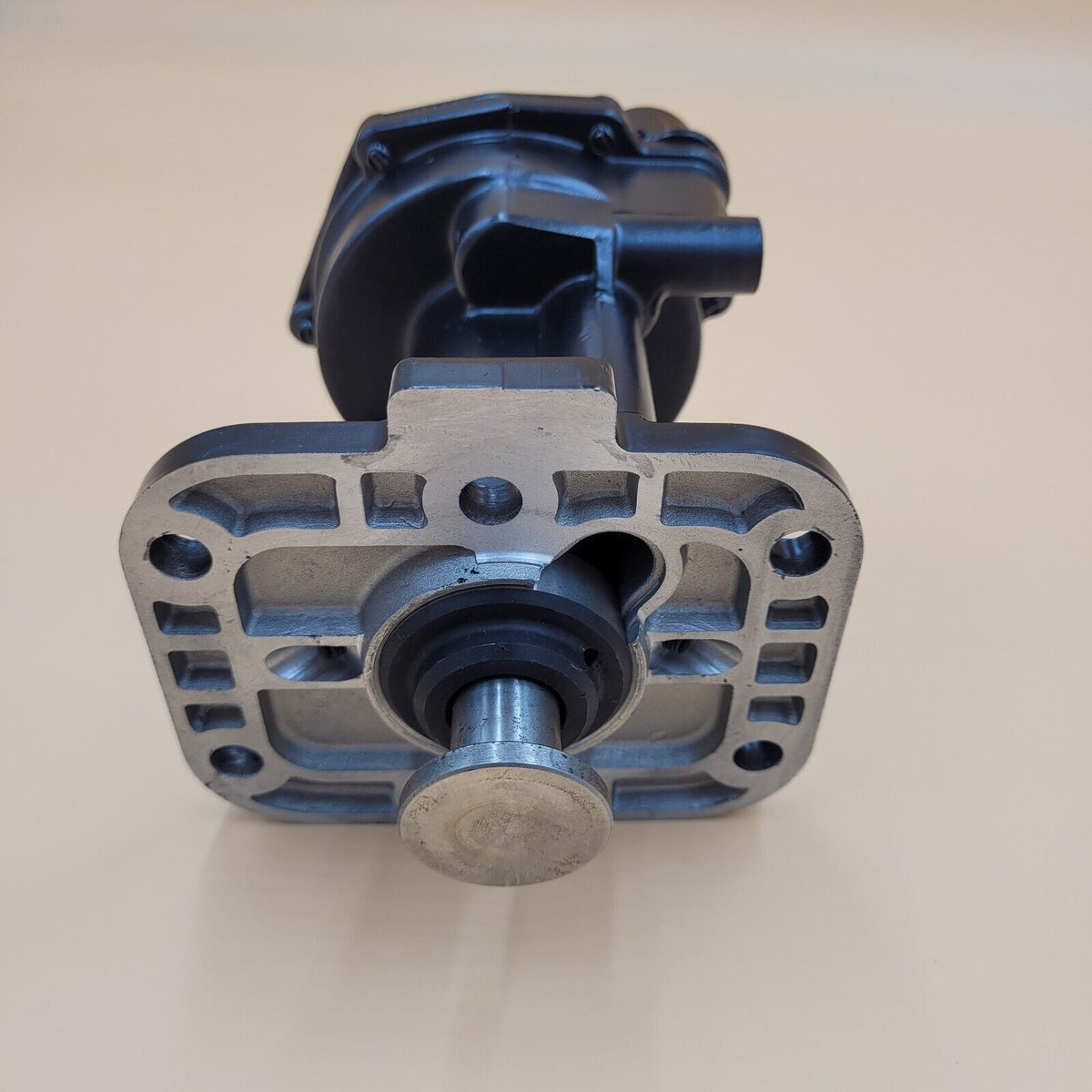 Defender/Discovery 1/Range Rover Classic 300TDi Vacuum Pump Part ERR3539