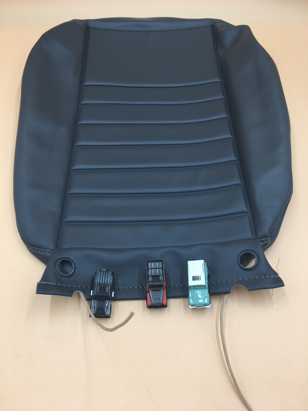 Land Rover Defender 90 Seat Base Cover Grey Part DA4029