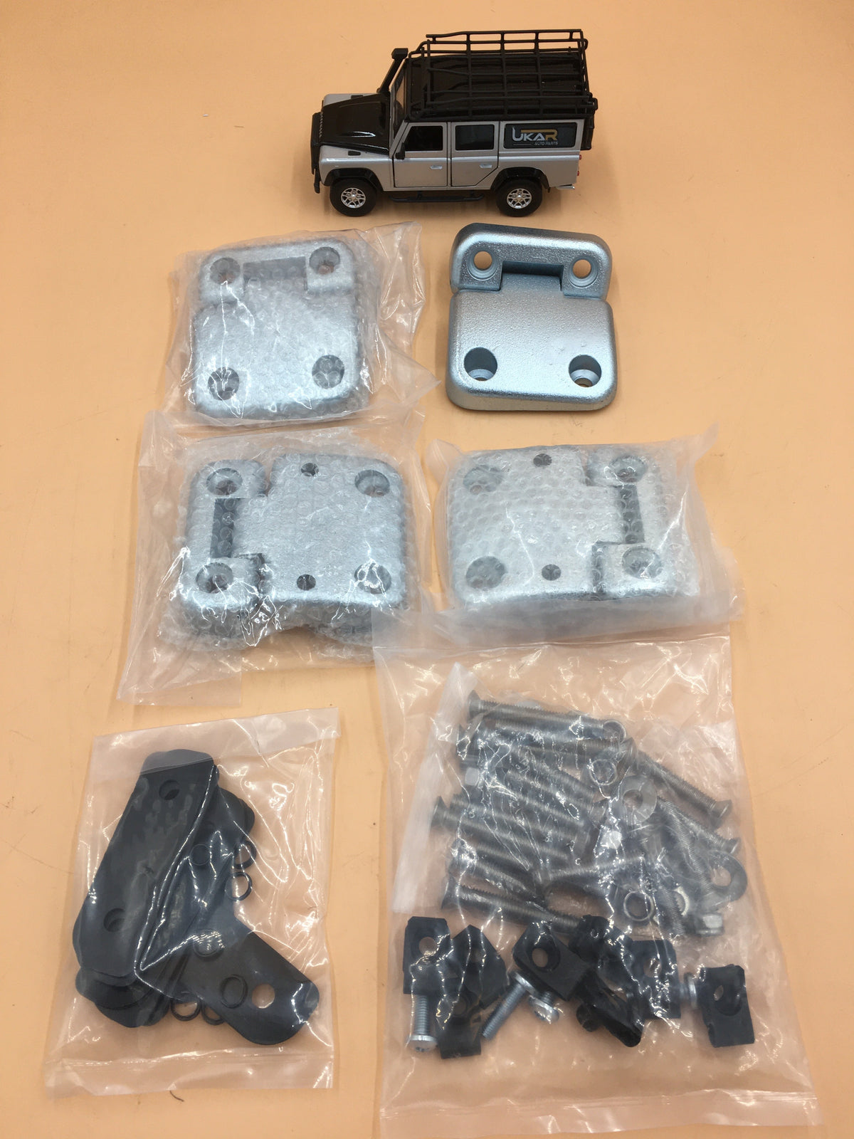 Land Rover Defender / Series III Front Door Hinge Kit SS Bolts DA1070SS