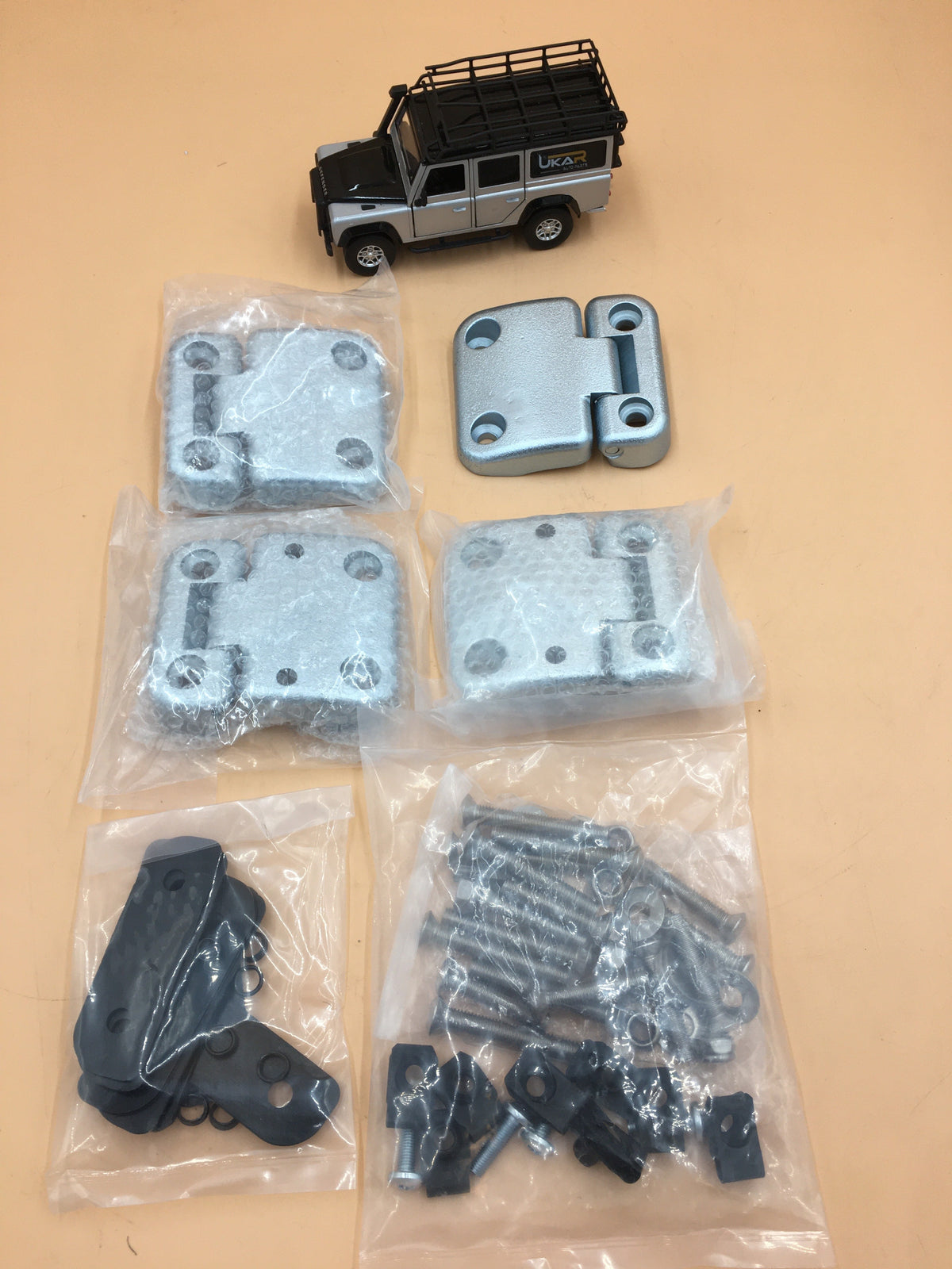 Land Rover Defender / Series III Front Door Hinge Kit SS Bolts DA1070SS