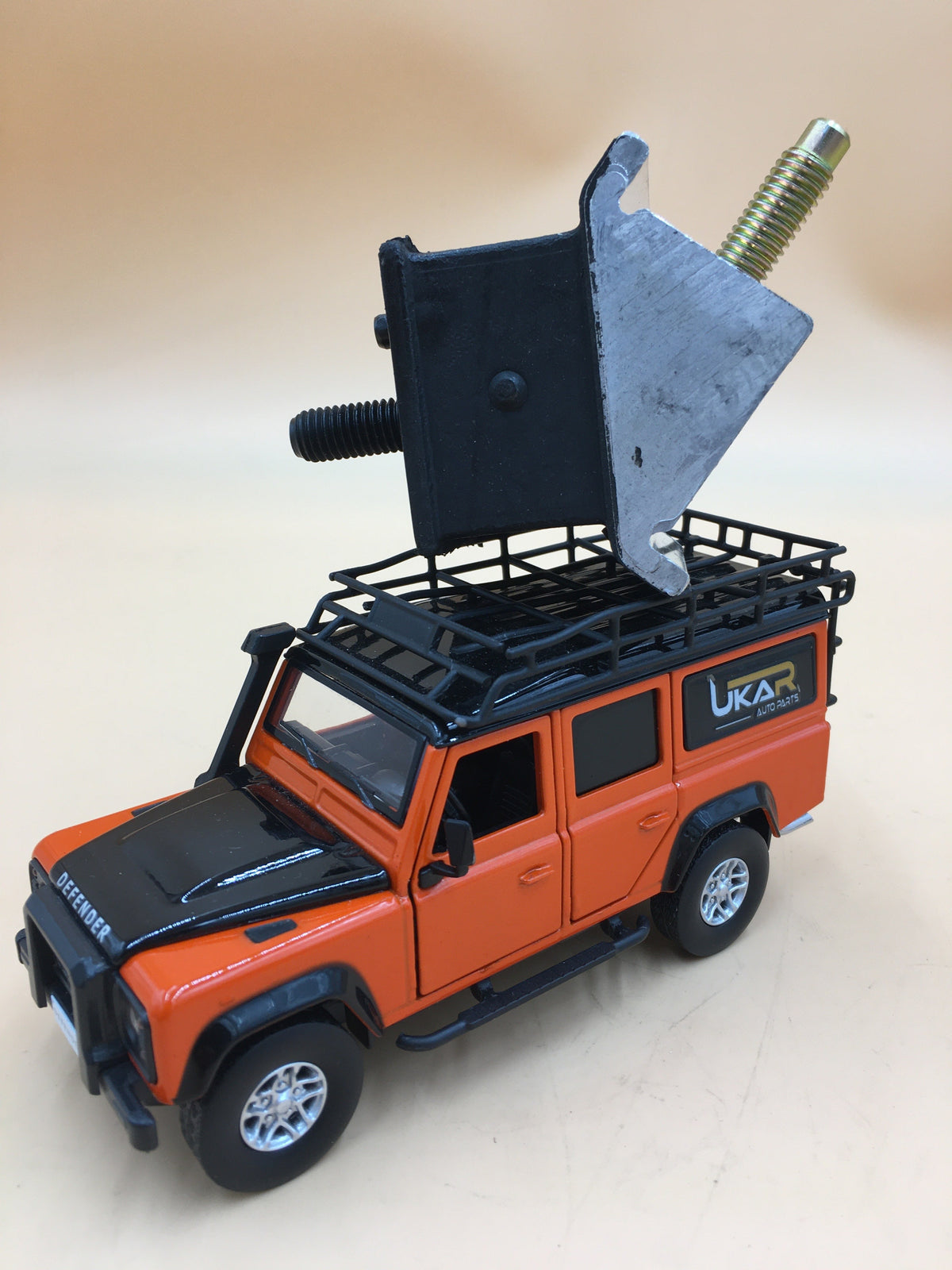 LR DEFENDER 300TDi DISCOVERY I RRC Left Transmission Rubber Mounting ANR3201
