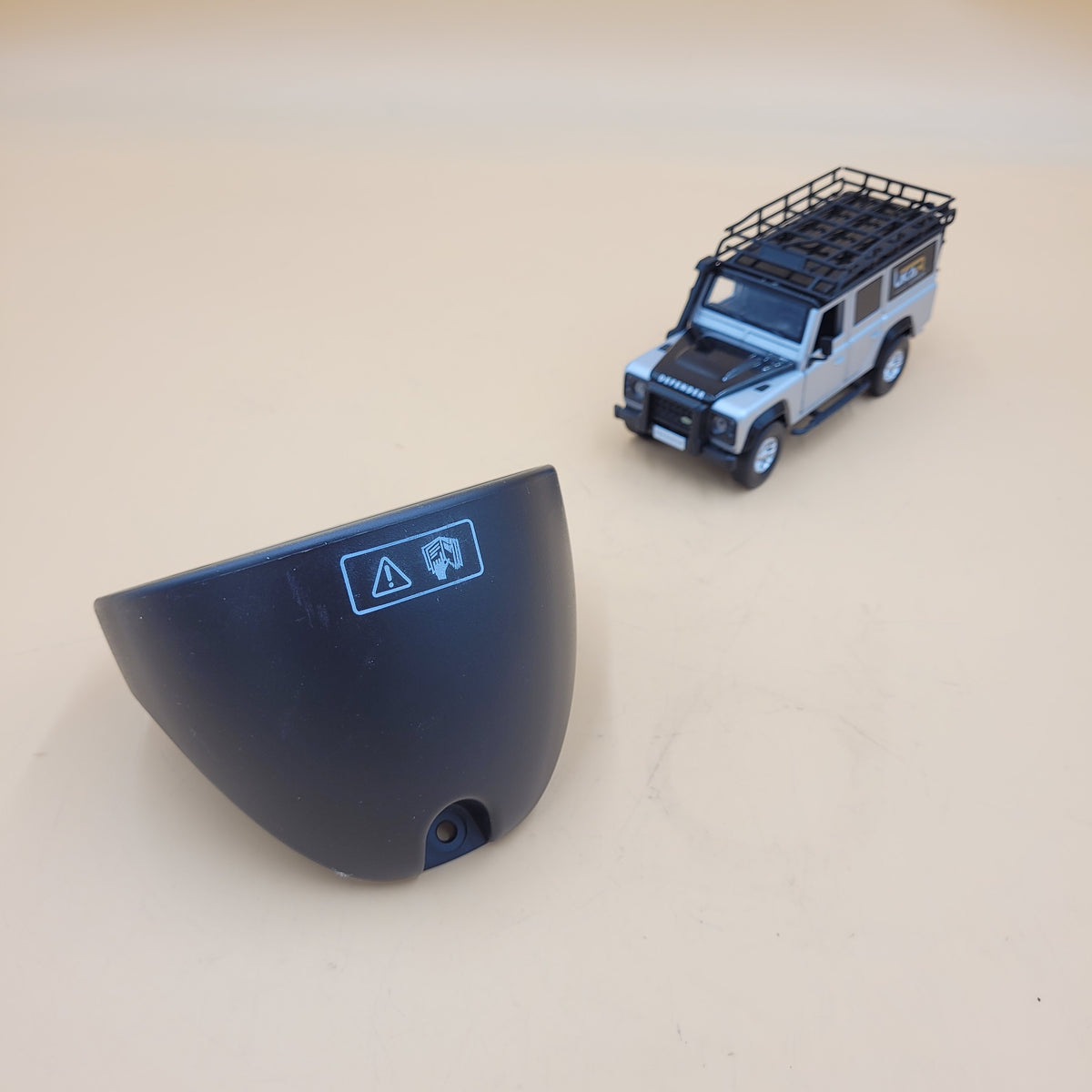 Land Rover Dicovery 2 Cup Holder Plinth Genuine Part FJI000070PUY