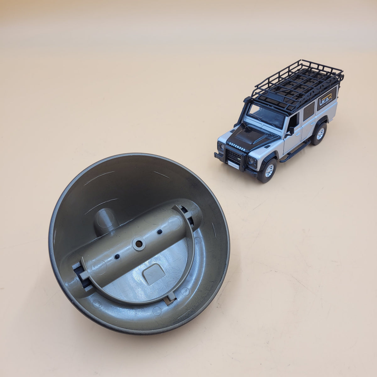 Land Rover Dicovery 2 Cup Holder Plinth Genuine Part FJI000070PUY