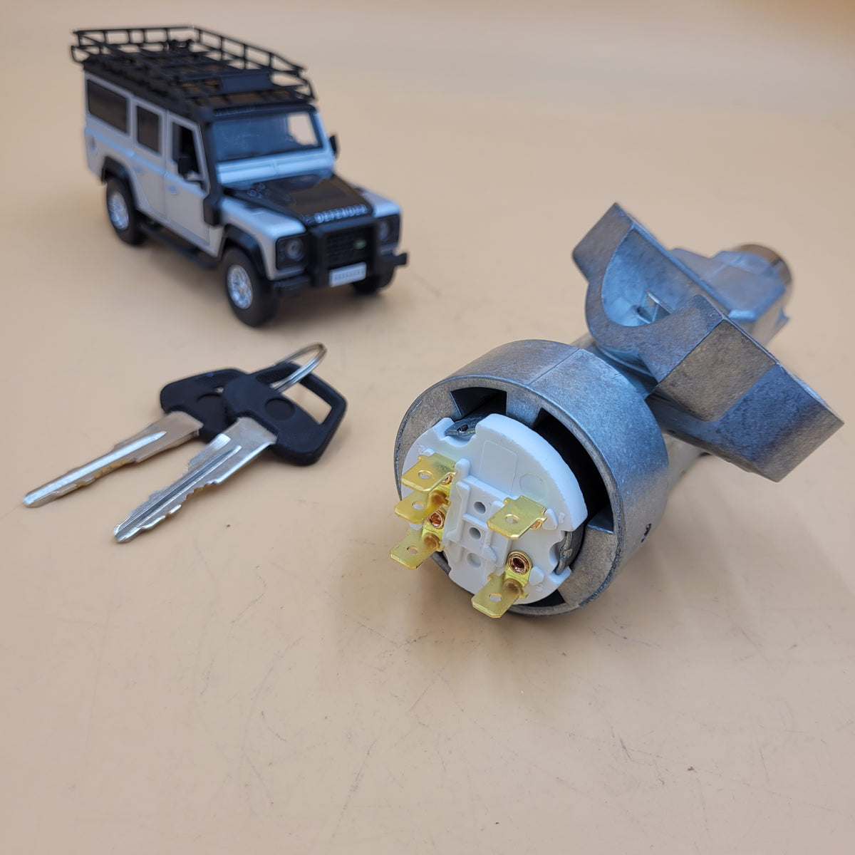 LR DEFENDER 06- STEERING LOCK & IGNITION SWITCH ASSY LR077439