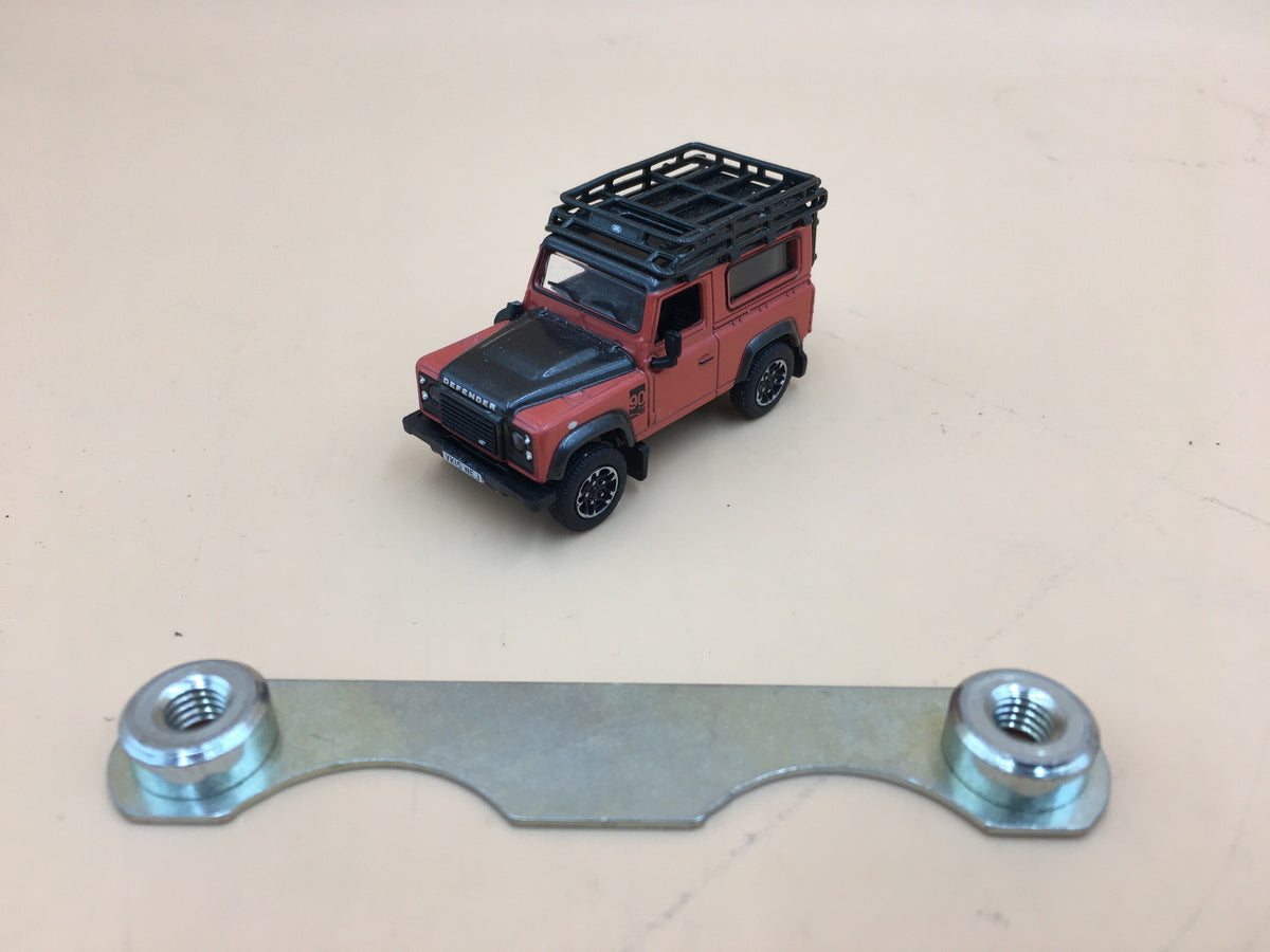 DEFENDER -06 Retaining Plate with Captive Nut for Rear End Door Lock AHR710540