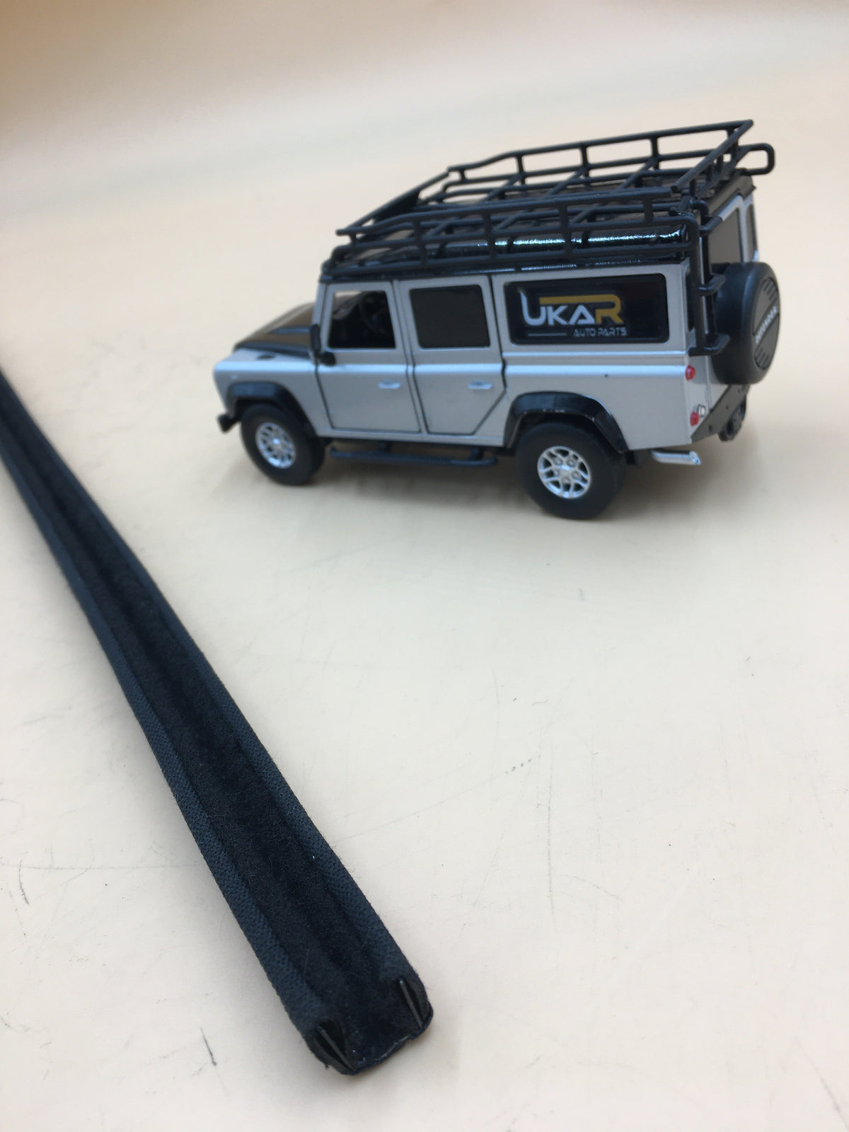 LR DEFENDER Rear Side Door 5mm Window Channel MTC8472
