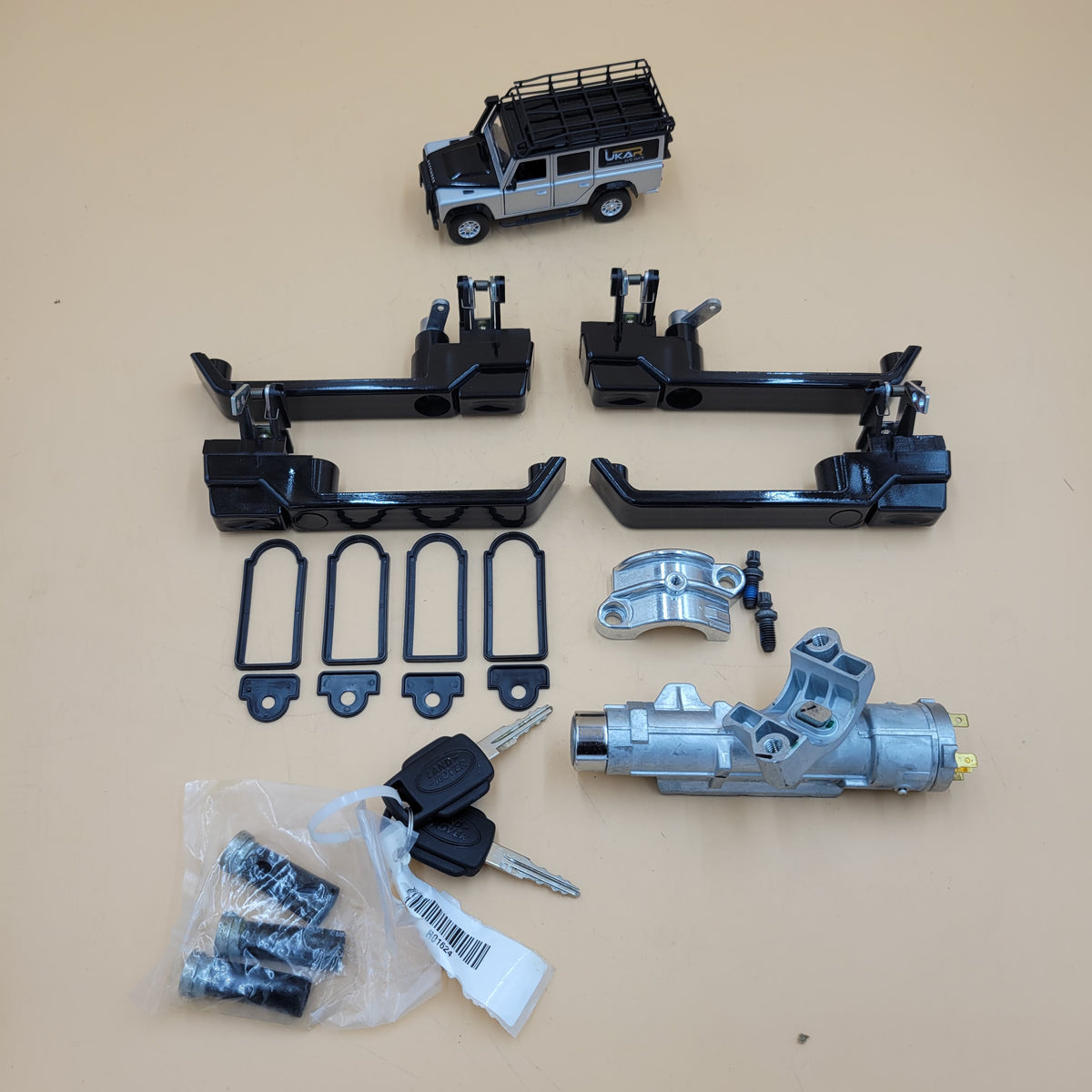 Land Rover DEFENDER FRONT AND REAR DOOR HANDLE GLOSS BLACK KIT Part UKAR135423