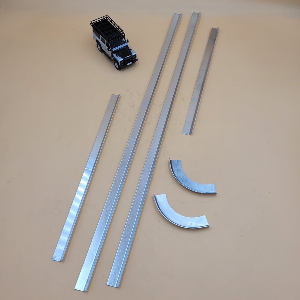 Rear Door Glass Retainer Kit Part BA1900 / LR14C