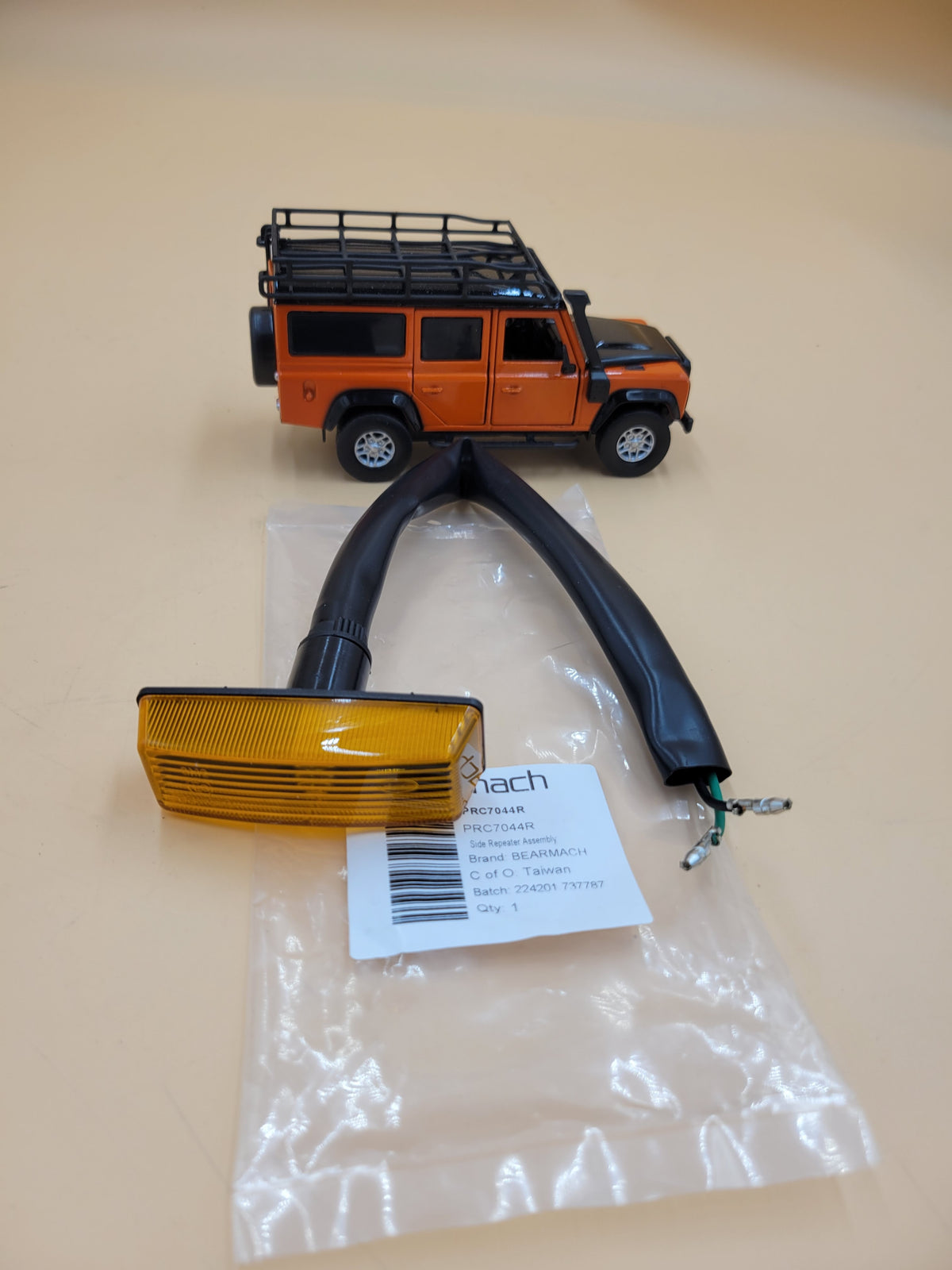 Land Rover Defender 90 110 Wing Side Repeater Indicator Lamp Early Type PRC7044