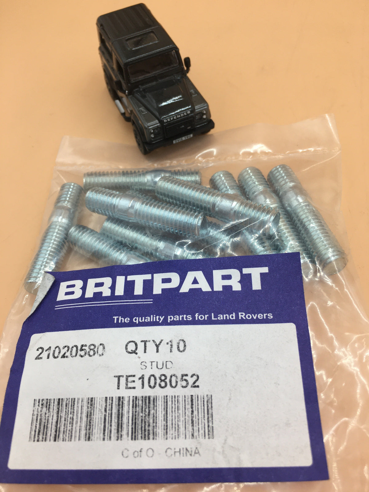 LR DEFENDER -16 Stud M8 x 37 TE108052 SET X10