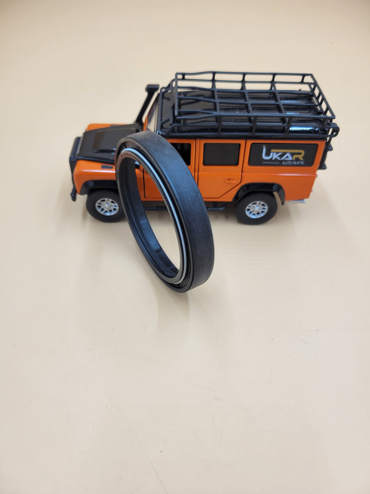 LR DEFENDER DISCOVERY RR Classic Outer Hub Oil Seal 62x78x12mm BR3233 FRC8222
