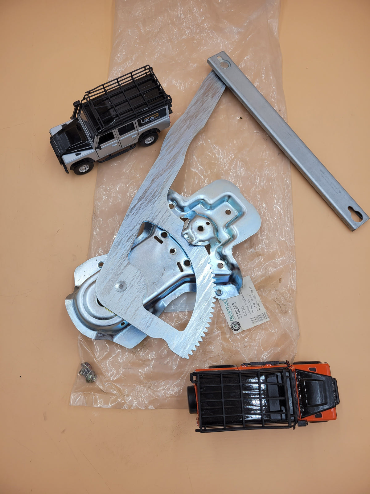 LR DISCOVERY RR Classic Rear LH Window Regulator For Electric Windows STC2883