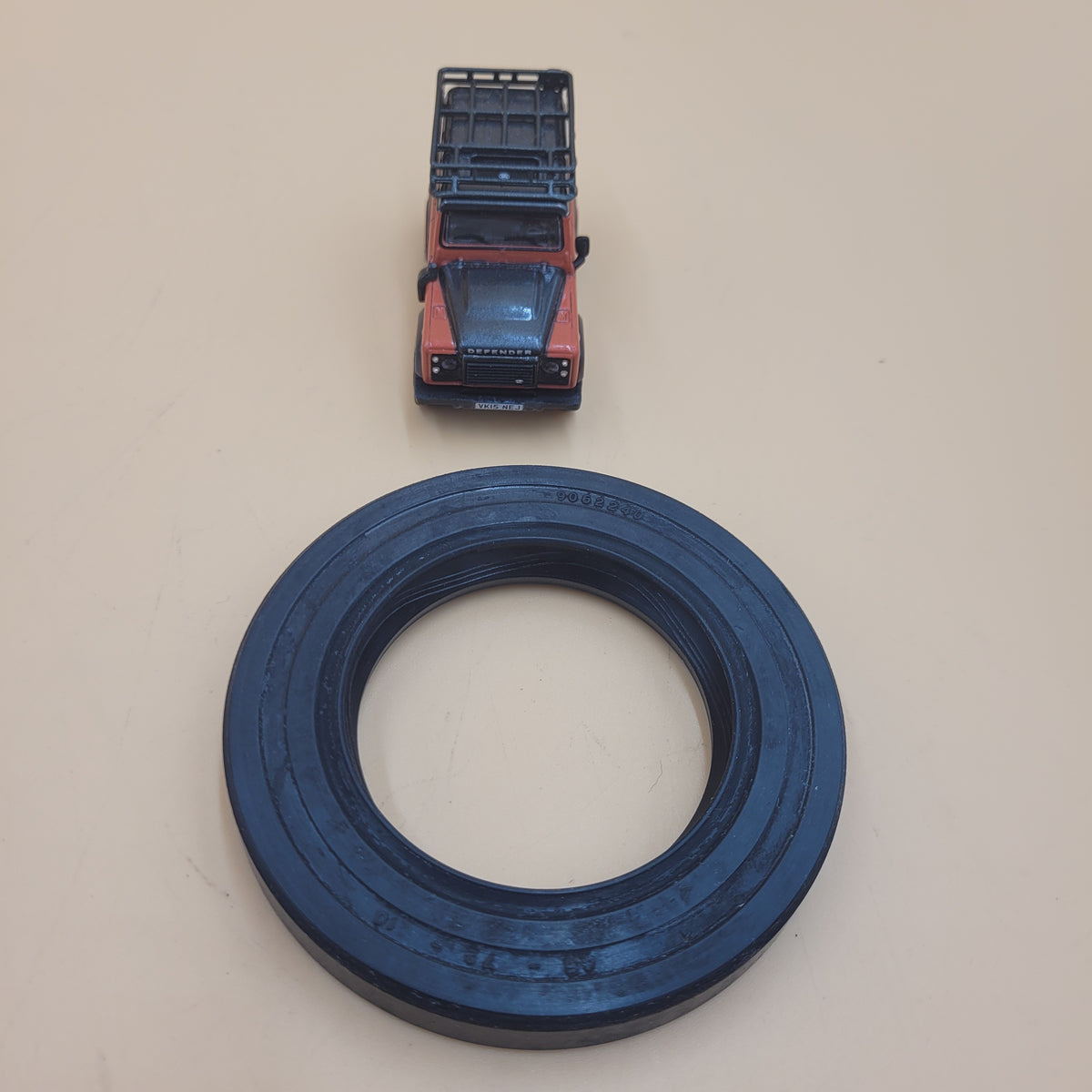 LR DEFENDER RRC Rear Output Shaft Oil Seal 4 Speed V8 Gearbox BR3000 90622240