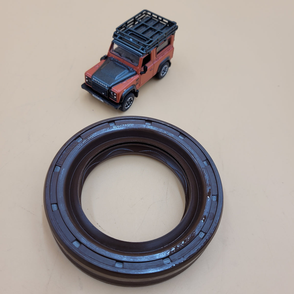 LR DEFENDER DISCOVERY RRC Differential Flange Oil Seal BR3231 FRC8220