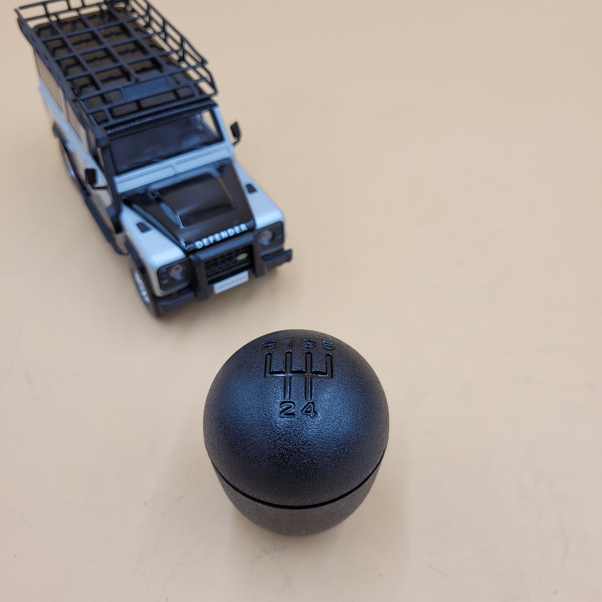 LR DEFENDER DISCOVERY -93 Gear Lever Knob for LT77 Gearbox FRC8722