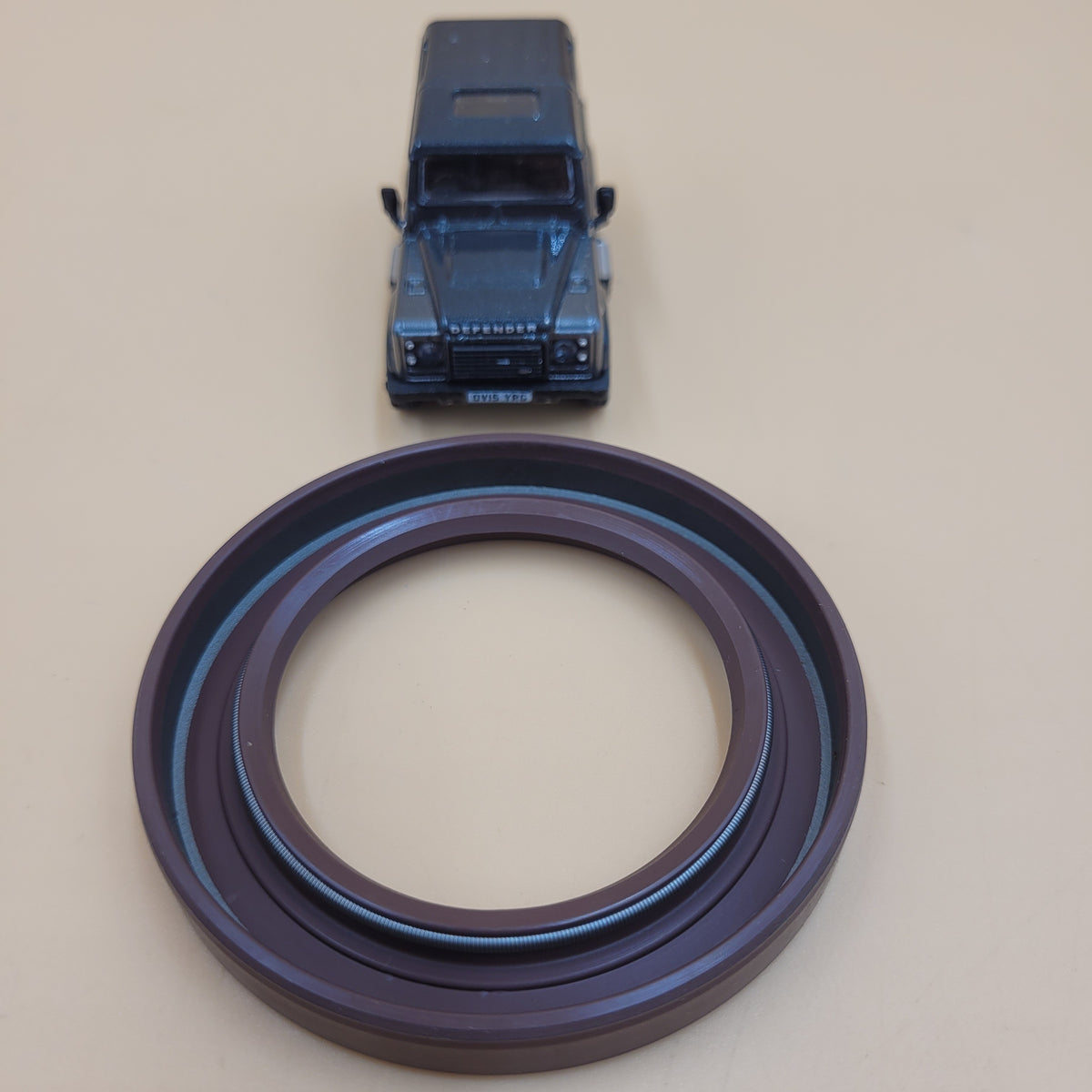 LR DEFENDER DISCOVERY RR Classic Output Oil Seal ZF AT RTC4650