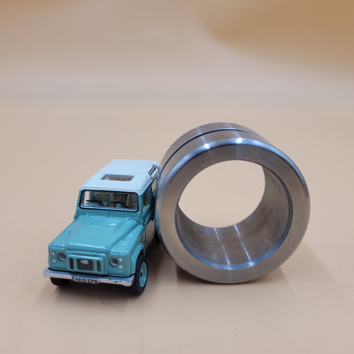 LR DEFENDER DISCOVERY I RRC Oil Seal Collar in Extension Housing LT77 FRC4493