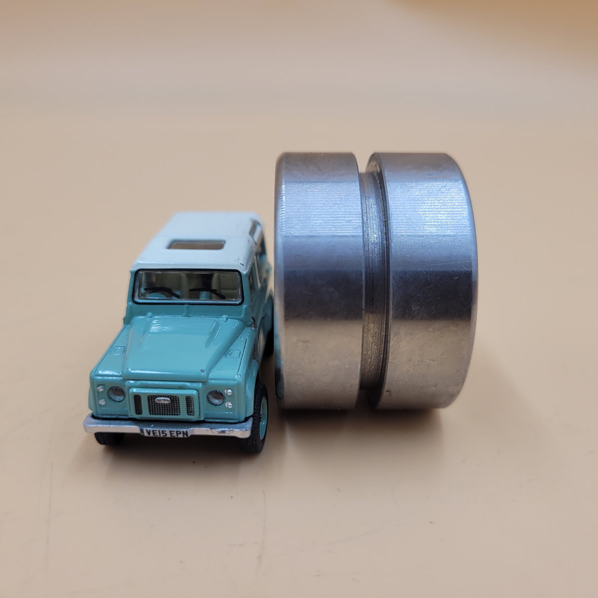 LR DEFENDER DISCOVERY I RRC Oil Seal Collar in Extension Housing LT77 FRC4493