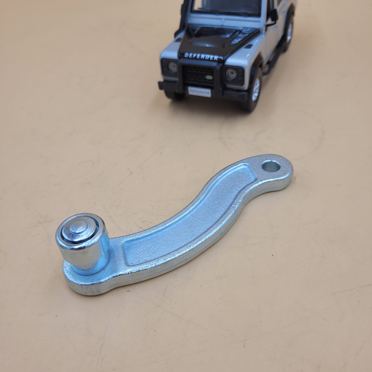 LR DEFENDER -16 Front Right Door Check Strap Arm BHQ710040