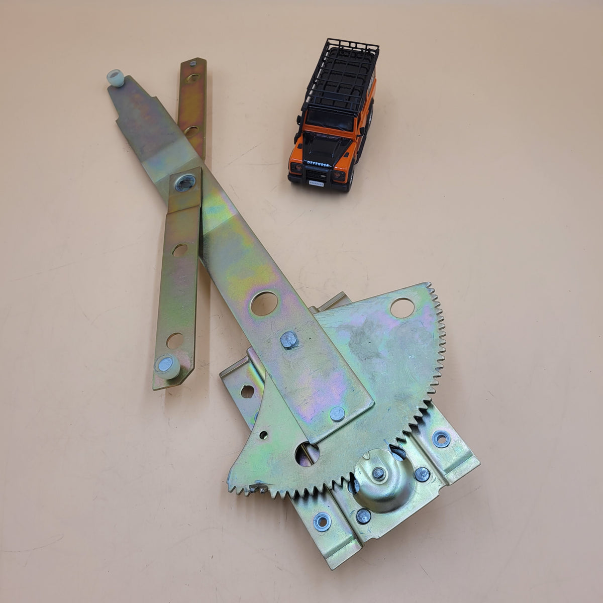 LR DEFENDER Window Regulator Front RH 83-94 (up to VIN LA932528) BR3701 / MUC3024
