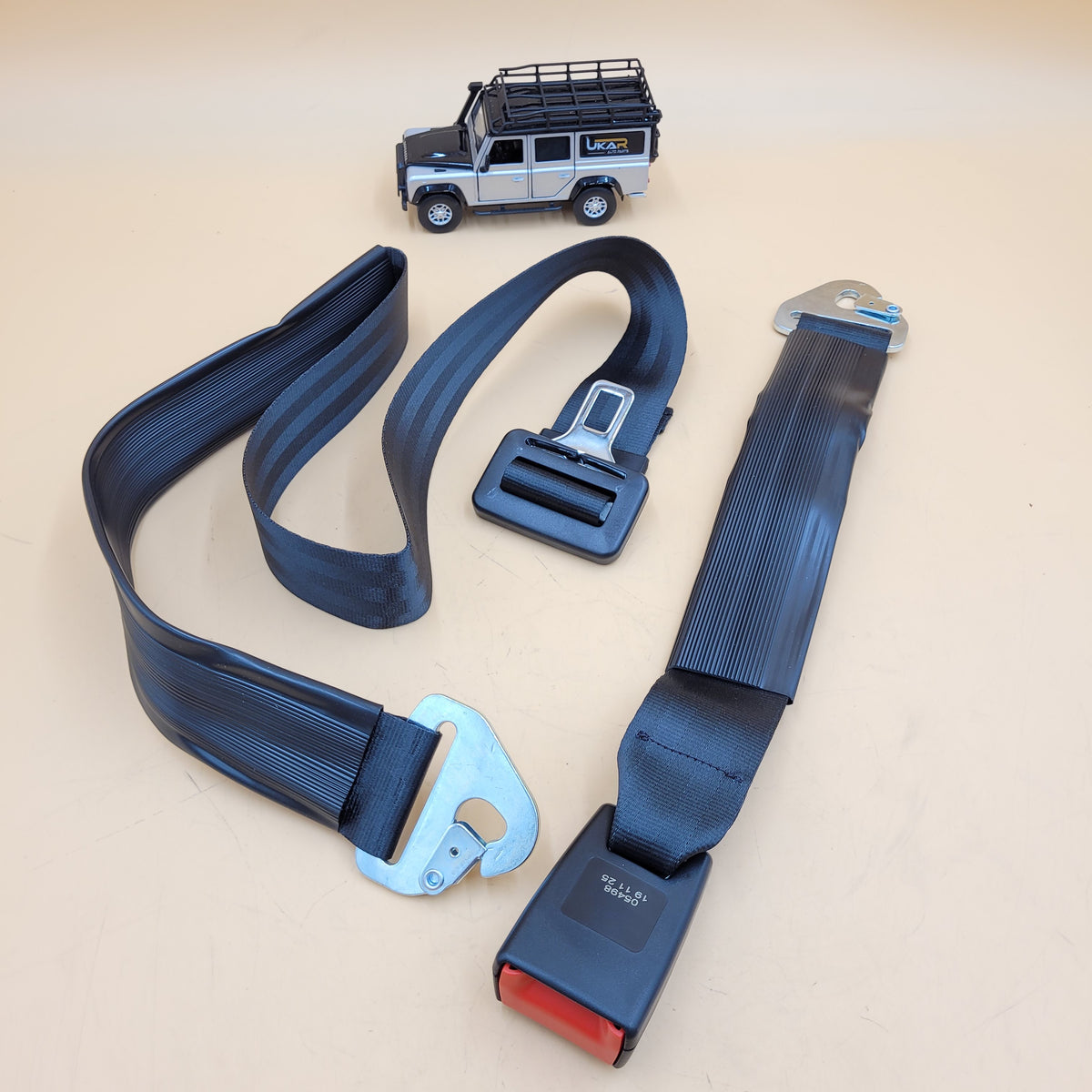 LR SERIES DEFENDER Second Row Seat Belt MXC5497