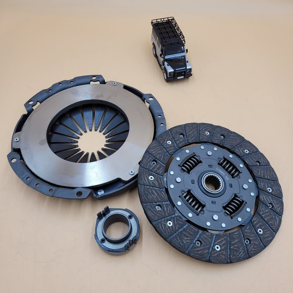 LR FREELANDER I 1.8 Petrol and 2.0 Tcie Clutch Kit URB500060