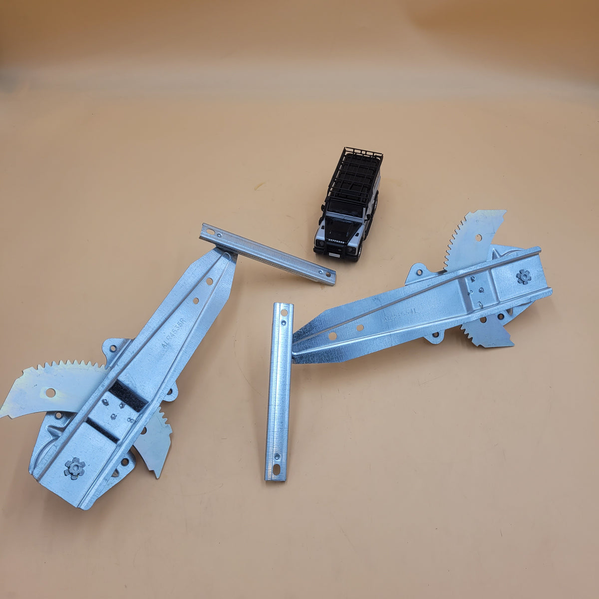 LAND ROVER DEFENDER RH and LH HAND REAR DOOR MANUAL WINDOW REGULATOR