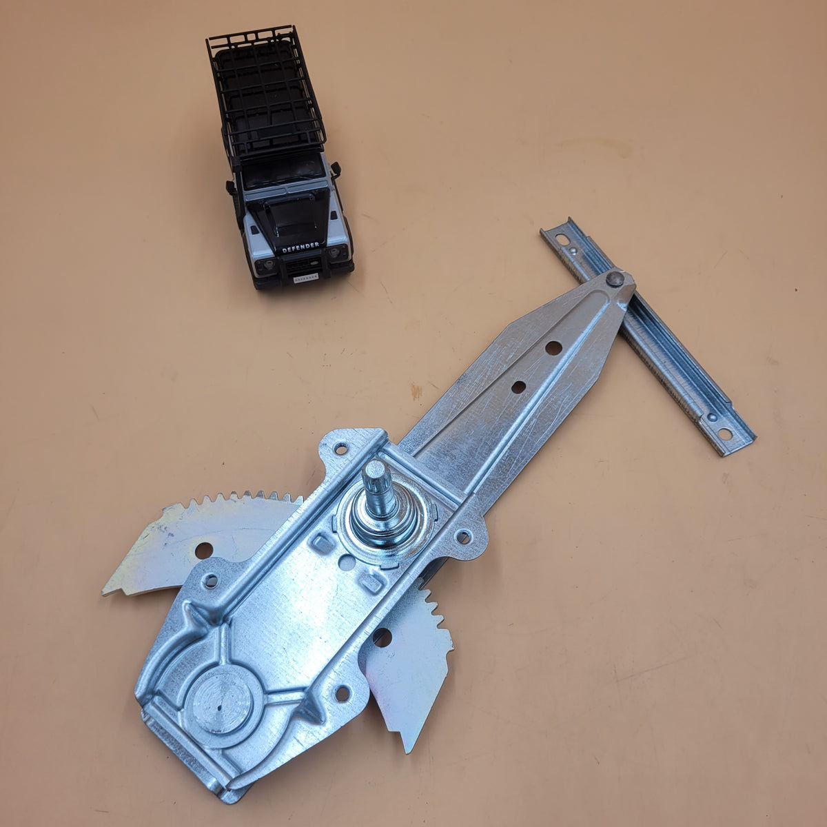 LR DEFENDER 94-16 Rear Left Window Regulator CVH500090