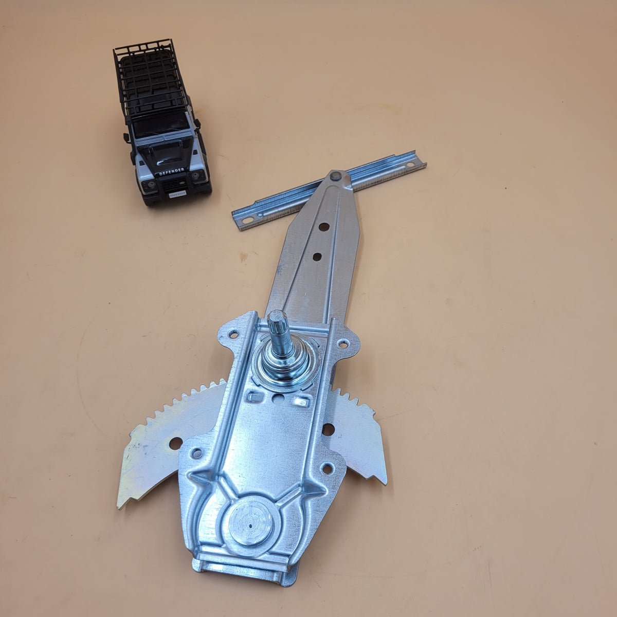 LR DEFENDER 94-16 Rear Left Window Regulator CVH500090