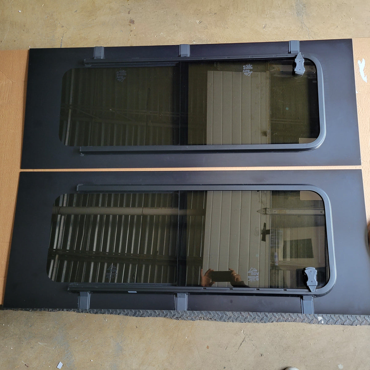 Defender Panoramic Glass Roof