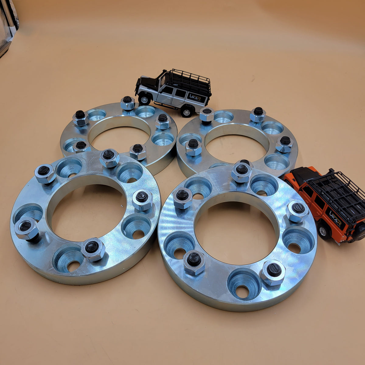 LAND ROVER DEFENDER 1987-2016 / DISCOVERY 1 RR CLASSIC STEEL 30MM WHEEL SPACERS DA5004