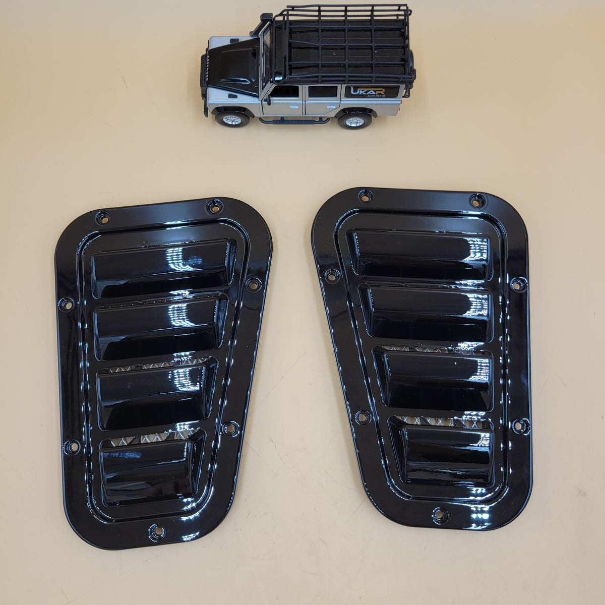 LR Defender -16 Hi-Force Wing Top Black Gloss Air Intake Vents BA5901UK