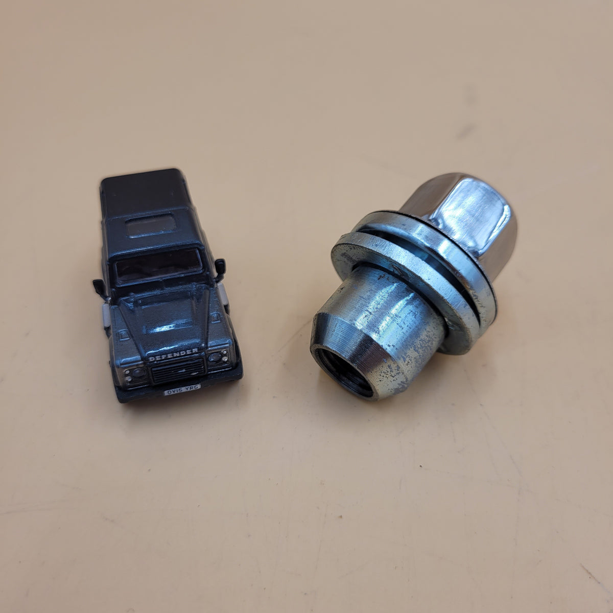 Range Rover Sport/Discovery 3 Wheel Nut Part RRD500290
