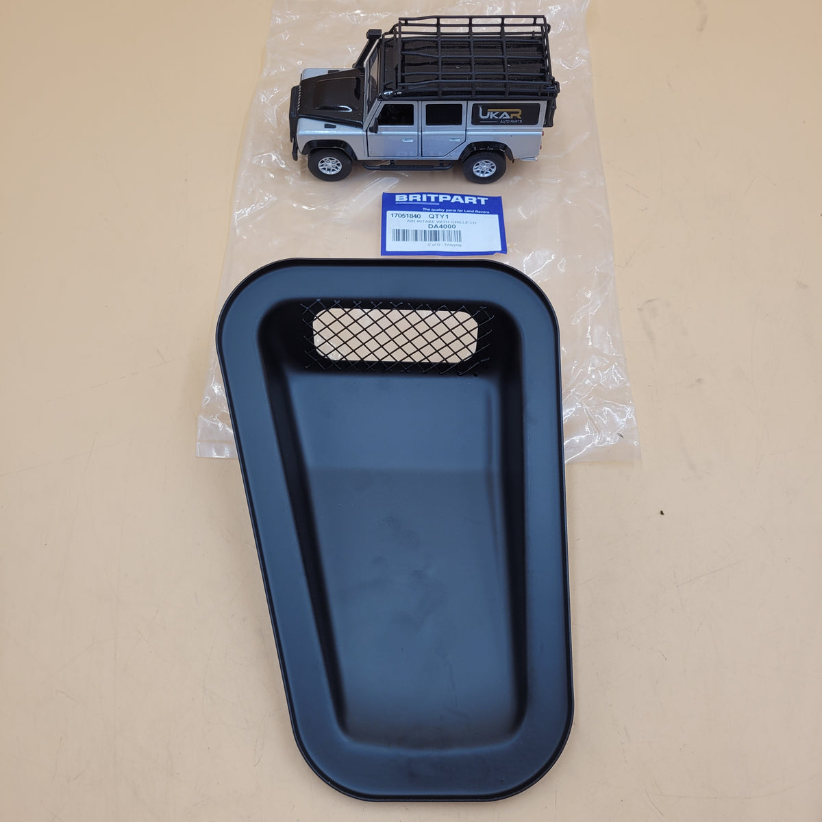 Land Rover Defender raised wing top air intake grill black metal left DA4000